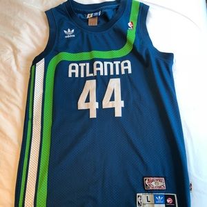 Vtg ‘Pistol’ Pete Maravich jersey size L NWOT